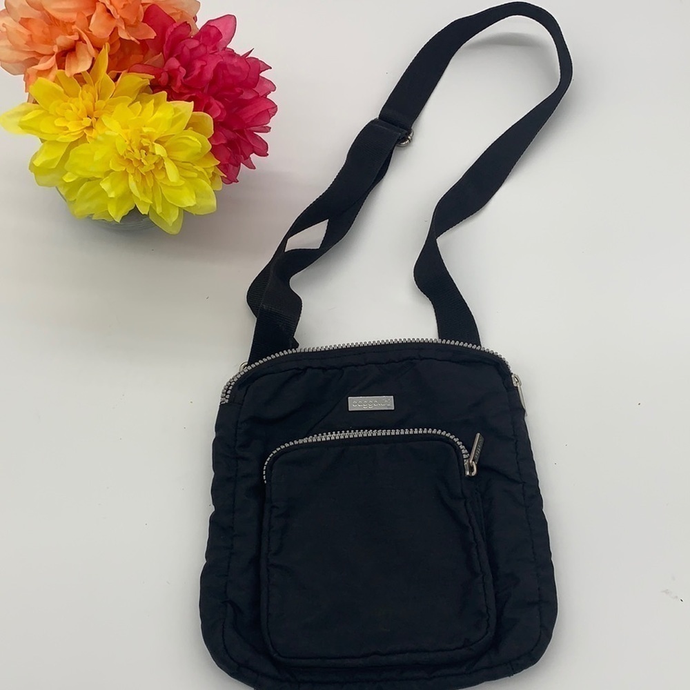 Baggallini Black Nylon Crossbody Bag